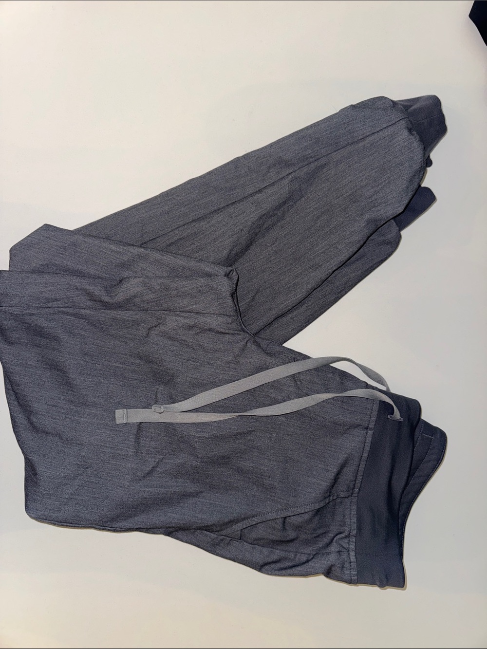 Figs Women’s Cropped Ankle Pants in Charcoal Gray NWOT size SMALL